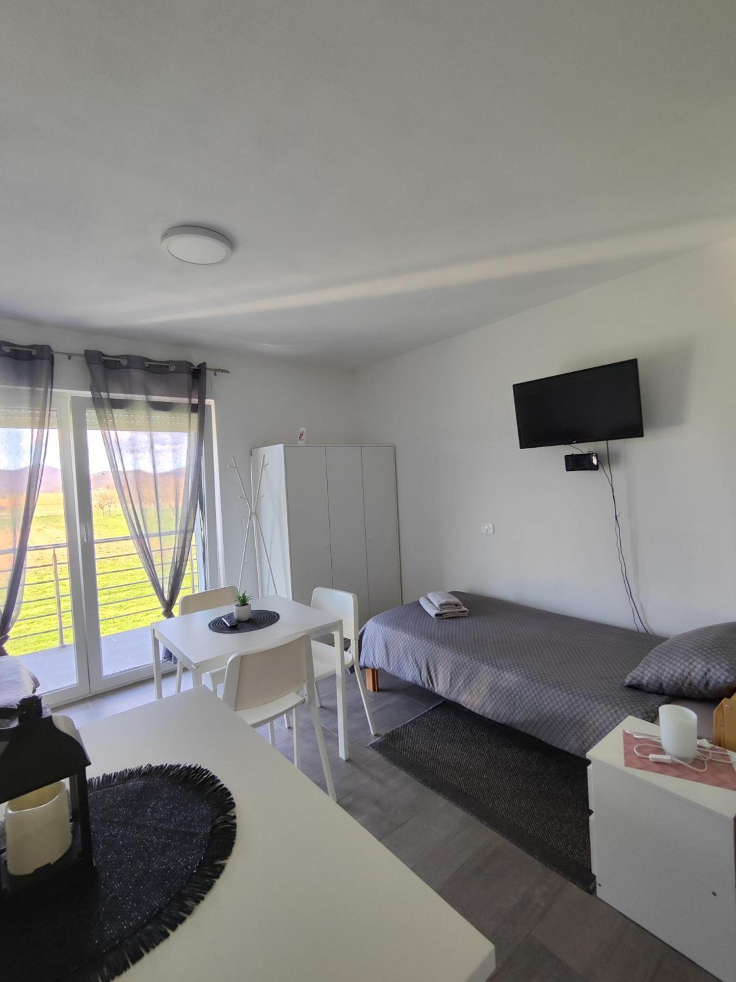 Apartman Marija Perusic Buitenkant foto