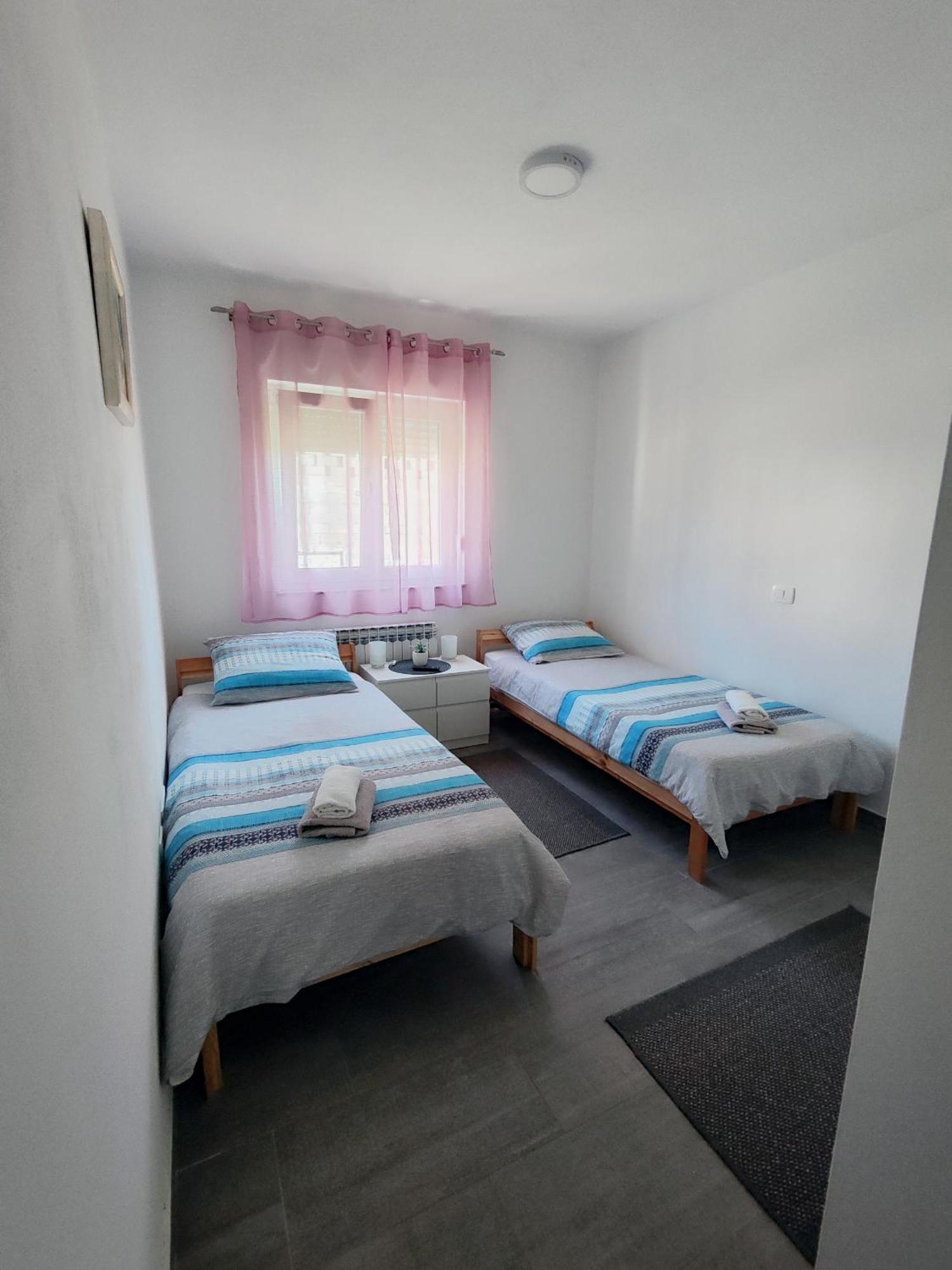 Apartman Marija Perusic Buitenkant foto