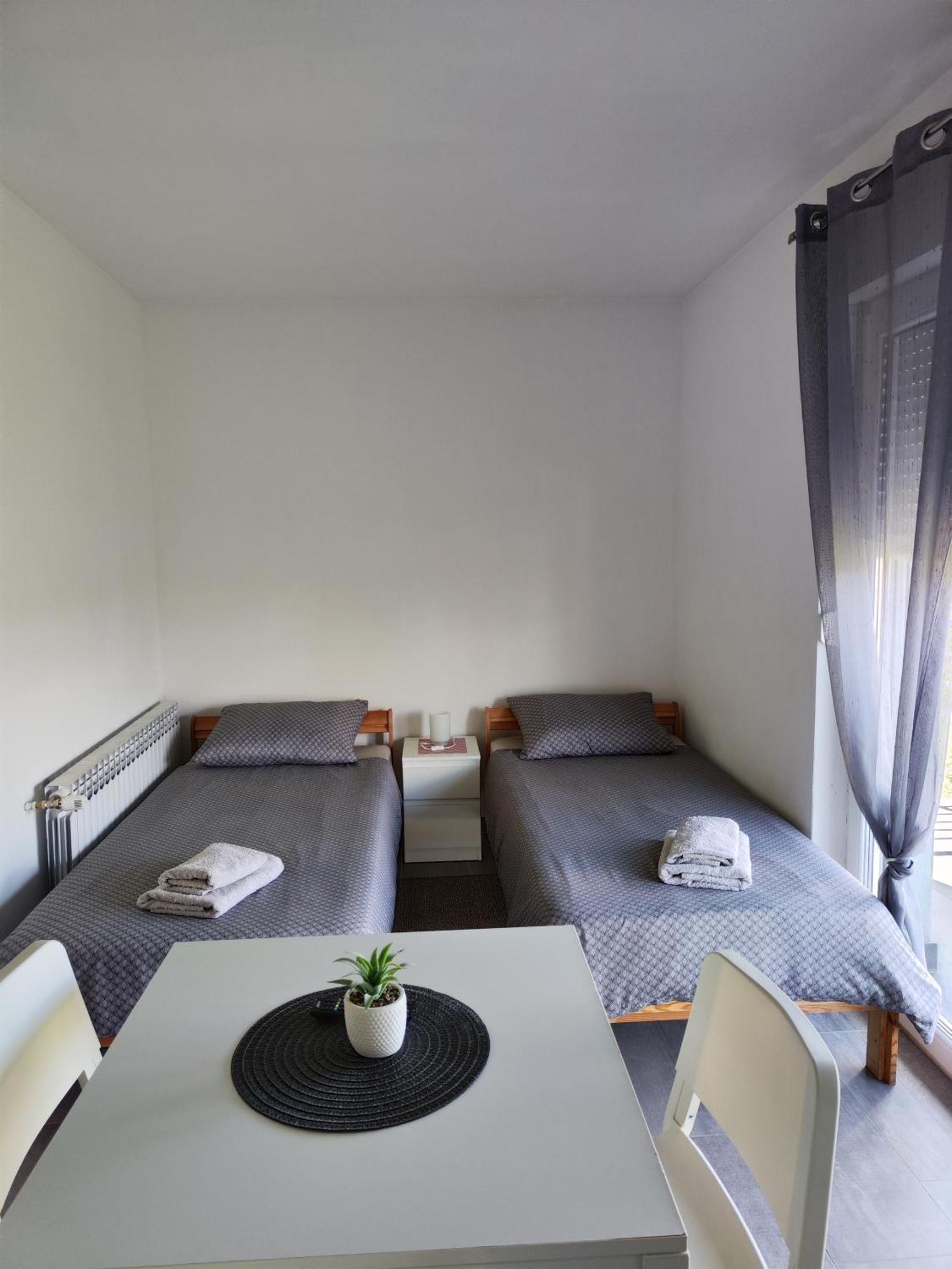 Apartman Marija Perusic Buitenkant foto